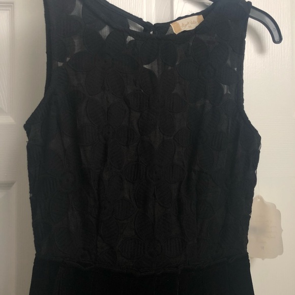 Altar’d State Velvet and Floral Lace Formal Dress - Picture 2 of 6